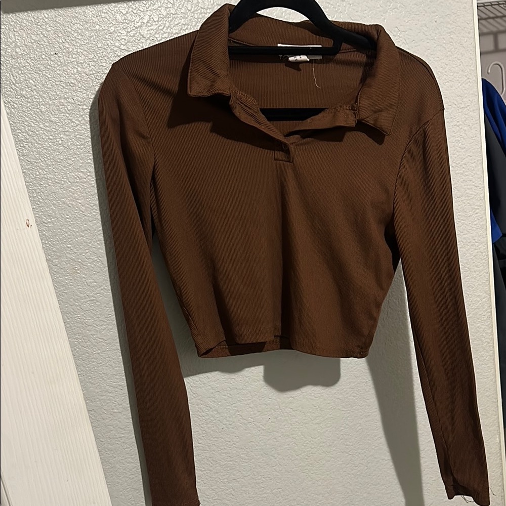 Fitted Brown Long Sleeve Polo Crop Top